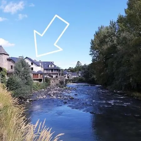 Vue Imprenable Sur La Riviere. * Sarrancolin