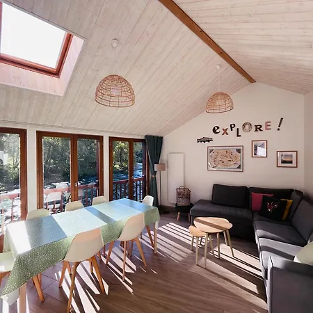 Vue Imprenable Sur La Riviere. Tatil Evi Sarrancolin